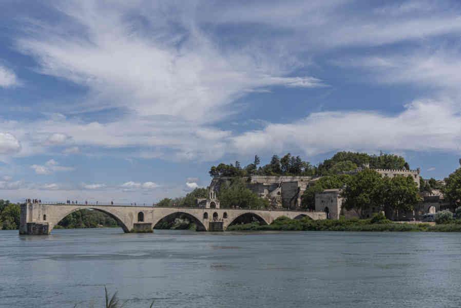 Francia - Avignon 088 - puente Saint-Bénezer.jpg